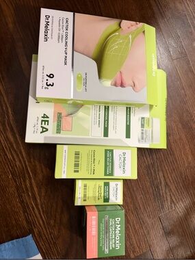 Dr.Melaxin Skincare Set - Green & White Packaging